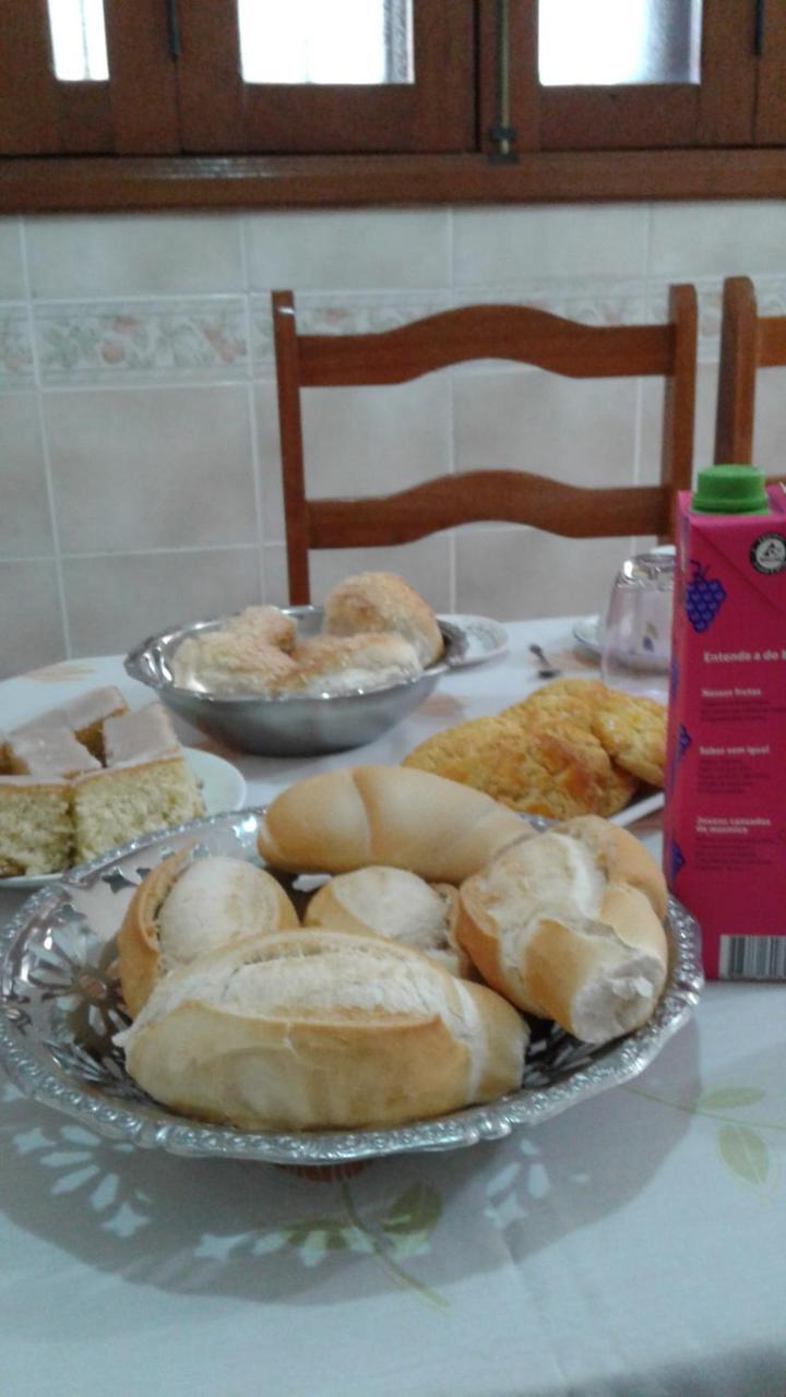 אפרסידה Hospedaria Servos De Maria מראה חיצוני תמונה
